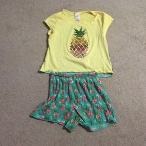 (3-$15) Hawaiian themed girls outfit size 14-16